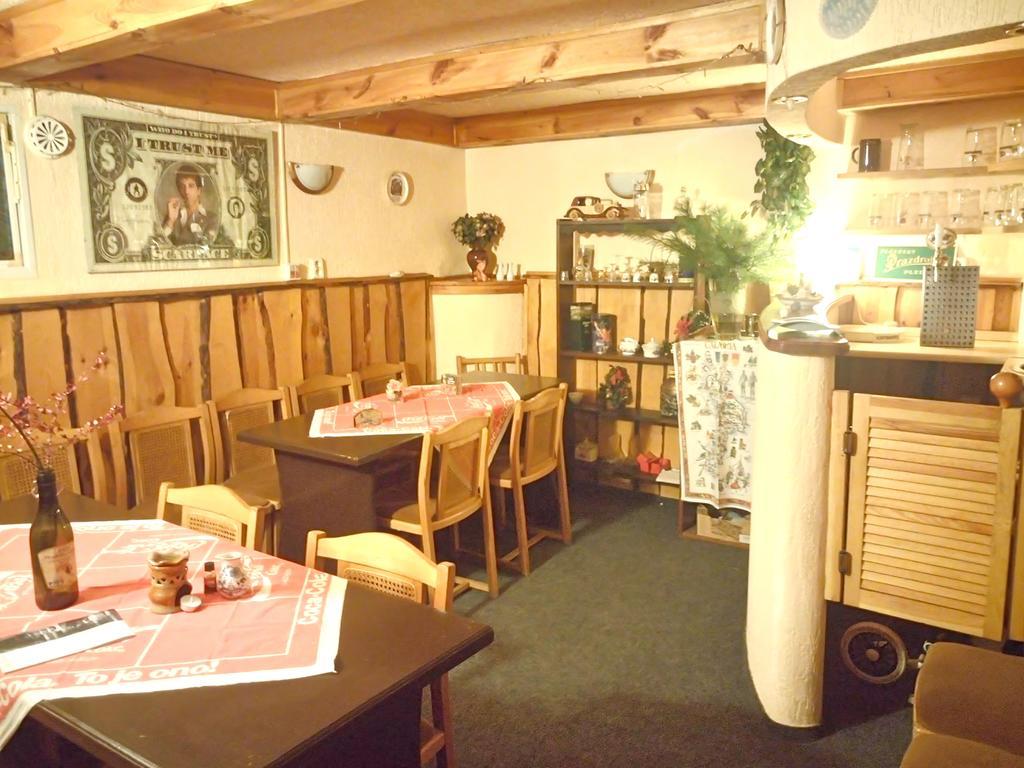 Penzion Havaj Karlsbad Exteriör bild
