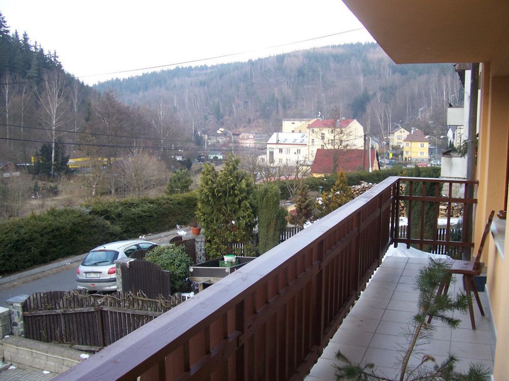Penzion Havaj Karlsbad Exteriör bild
